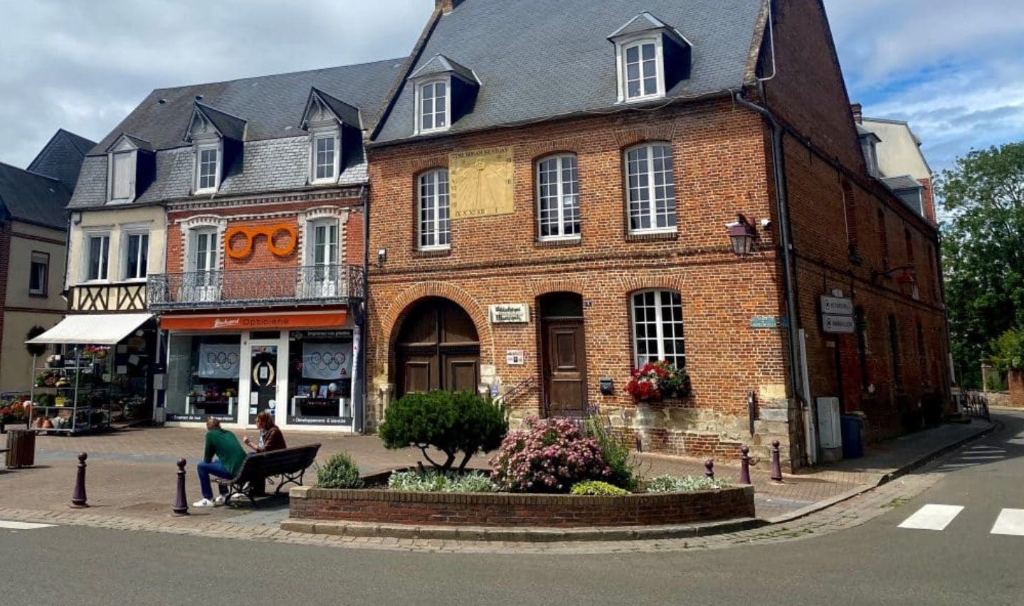 Crèvecœur-le-Grand, Oise Department, France