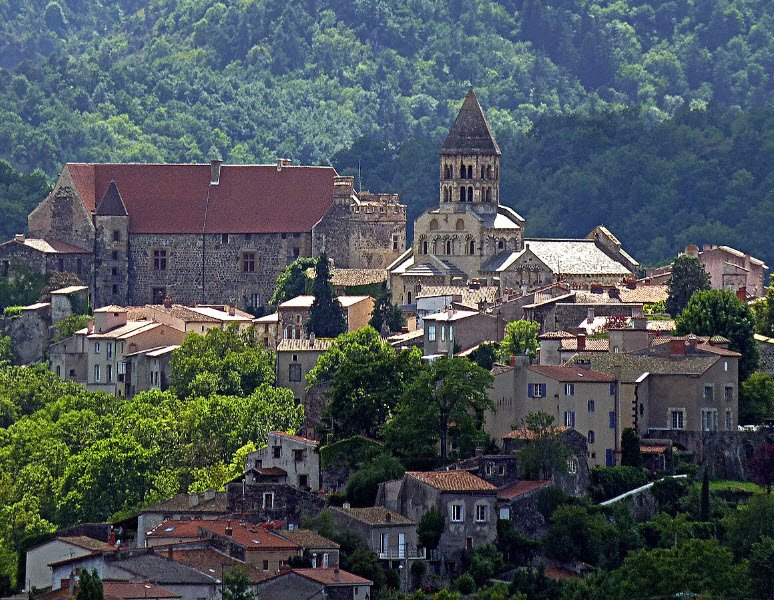 Saint-Saturnin, Puy-de-Dôme, France