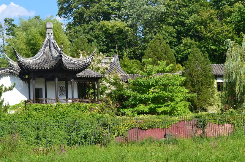 Snug Harbor Cultural Center & Botanical Garden, United States