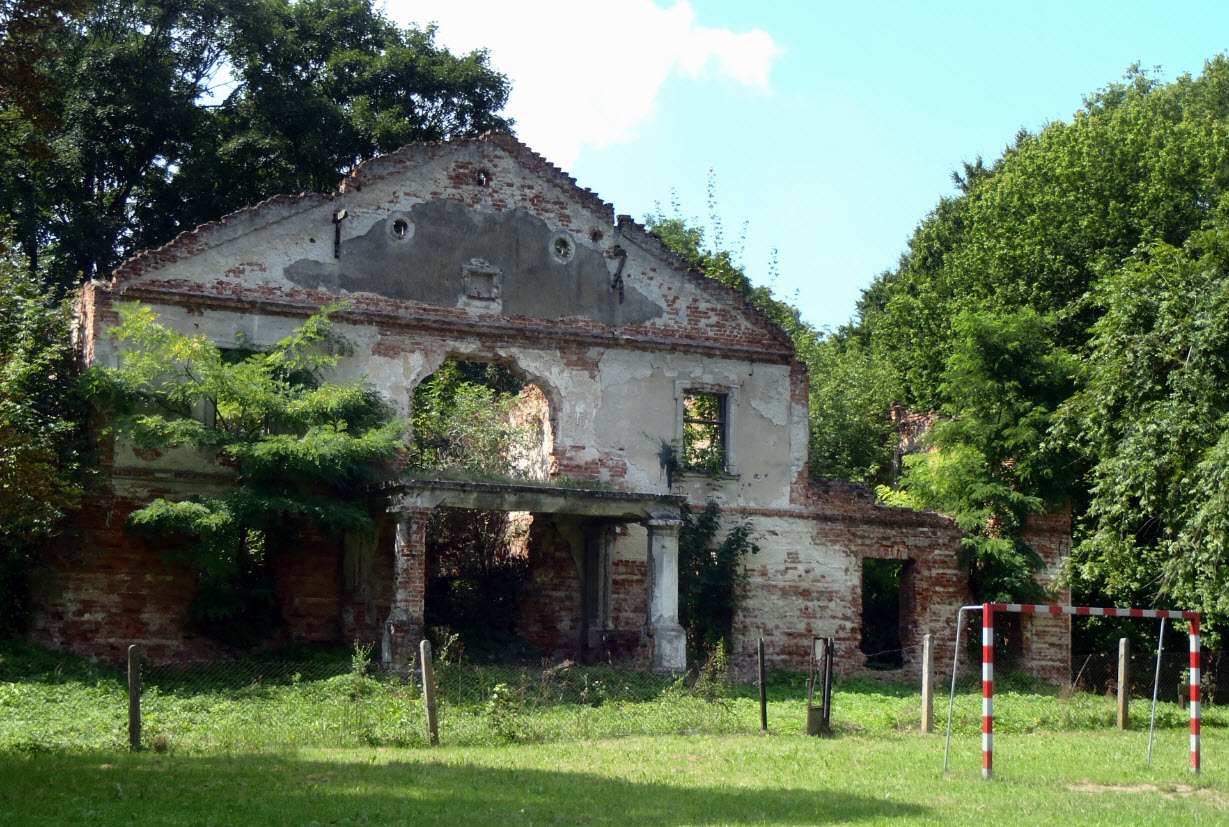 Wiewiórka, Poland