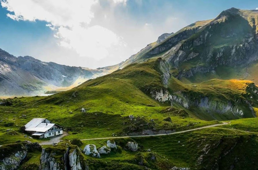 Felsenburg, Switzerland