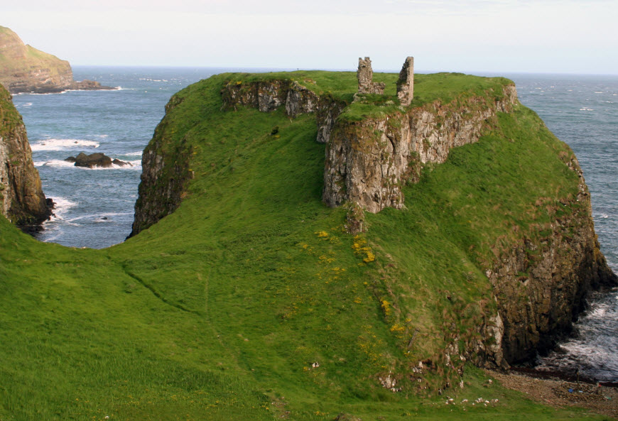 Dundareek, Dundareirke Castle ruins, Ireland