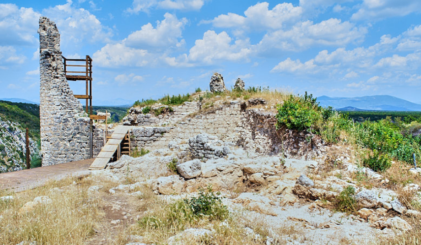 Burgruine UTVRDA NEČVEN, Croatia