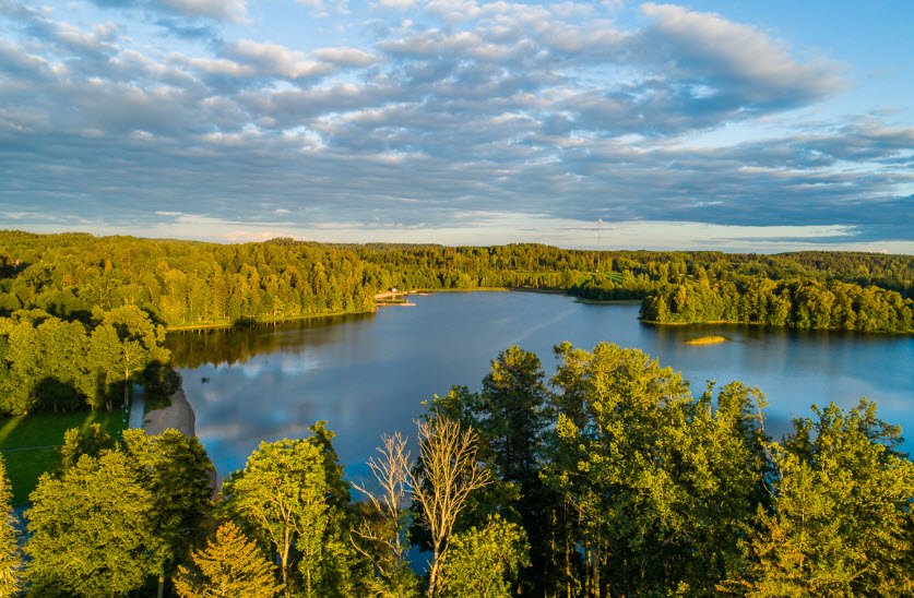 Pühajärv, Estonia