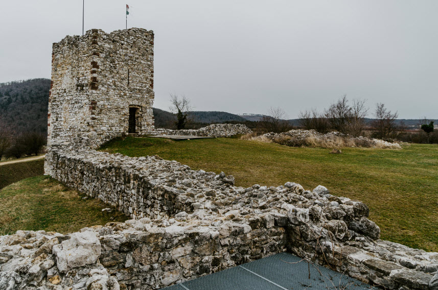 Essegvár, Hungary