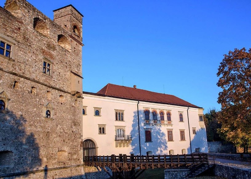 Rákóczi-vár, Popoiu, Romania, Romania