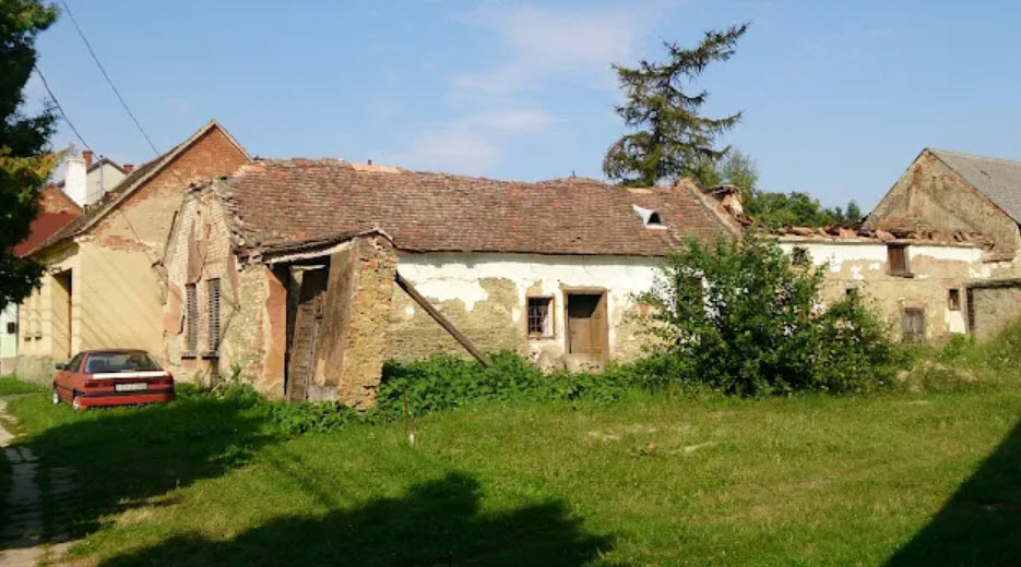 Bozsok, Hungary
